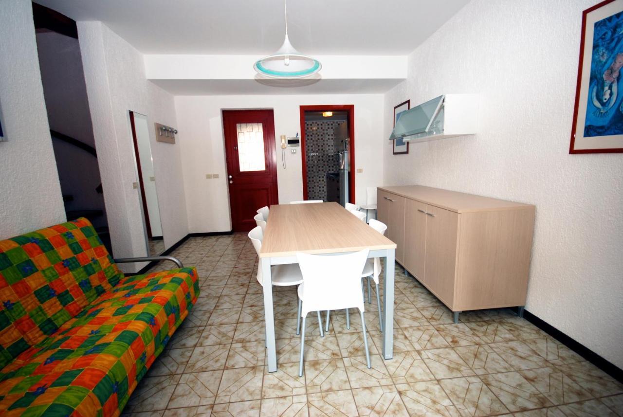 Holiday Village Lignano Sabbiadoro Eksteriør billede